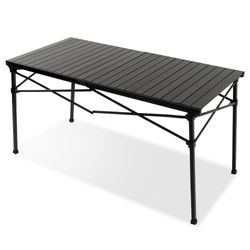 Darche KOZI Series 4−6 Person Slat Table − Room for up to six people and ready in under a minute