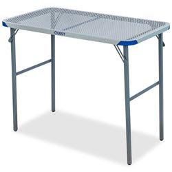 Quest Outdoors Razor Table 90 − Pared down and lightweight camp table